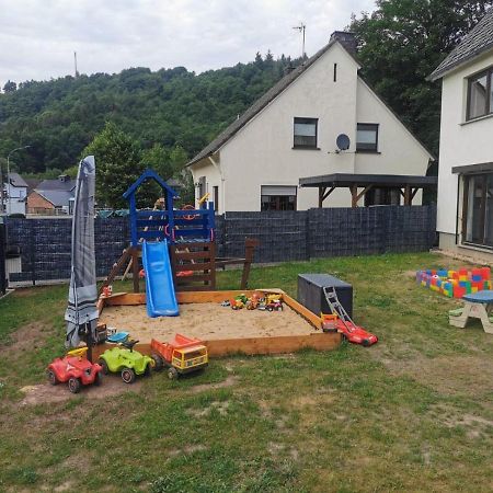 Ferienwohnung Burgblick Reifferscheid Hellenthal Bagian luar foto